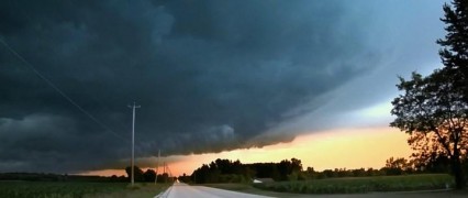 Кадр з фільму Життя на межі