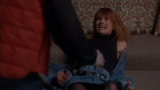 Кадр з фільму Повернення живих мерців 2