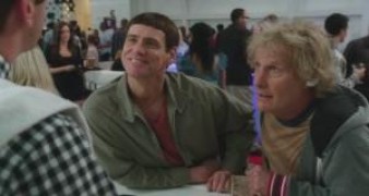 Кадр з фільму Тупий та ще тупіший 2