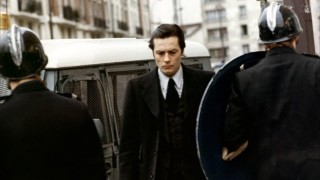 Кадр з фільму Панівна раса