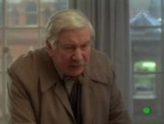 Кадр з фільму Агата Крісті. Тринадцятеро за столом