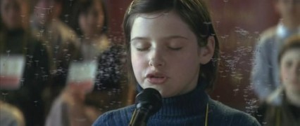 Кадр з фільму Сезон бджіл