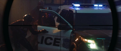 Кадр з фільму Наслідки. Міст у вогні