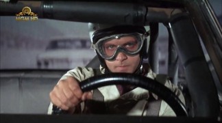 Кадр з фільму Громовий провулок