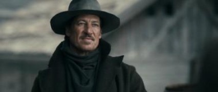 Кадр з фільму Темна долина