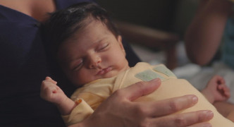 Кадр з фільму Дівчисько