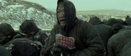 Кадр з фільму Згадуючи 1942