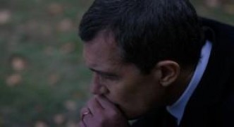 Кадр з фільму Обітниця мовчання