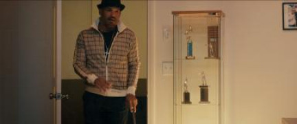 Кадр з фільму Гаси світло