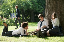 Кадр з фільму Хлопці та Гійом, до столу! (Хлопці, Ґійоме, до столу!)