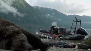 Кадр з фільму У лабіринті грізлі