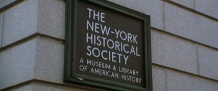 Кадр з фільму Будинок біля цвинтаря