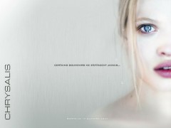 Кадр з фільму Кризаліс