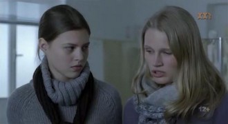 Кадр з фільму Лавина століття