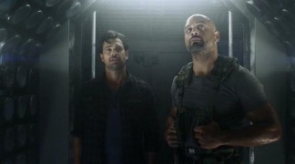 Кадр з фільму Атлантичний рубіж 2