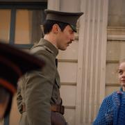 Кадр з фільму Віхола душ