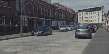 Кадр з фільму Робити гроші