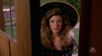 Кадр з фільму Божевільня