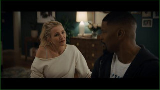 Кадр з фільму Знову в дії