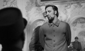 Кадр з фільму Шляхи слави