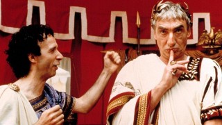 Кадр з фільму Астерікс і Обелікс проти Цезаря