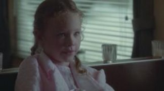 Кадр з фільму Все, що я хочу на Різдво