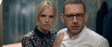 Кадр з фільму Від сім'ї не втечеш