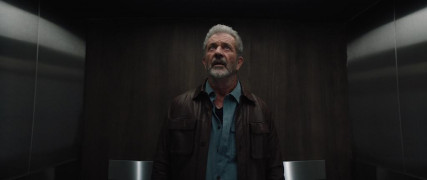 Кадр з фільму У прямому ефірі