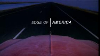 Кадр з фільму На краю Америки