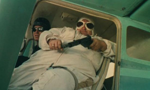 Кадр з фільму Пригоди китайця в Китаї