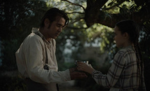 Кадр з фільму Фатальна спокуса