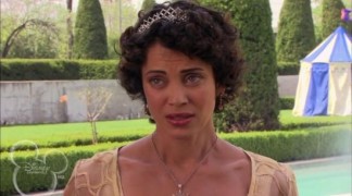 Кадр з фільму Відьмочки-близнючки 2