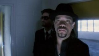 Кадр з фільму Круті стволи