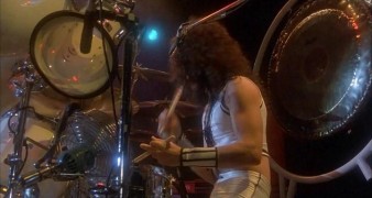 Кадр з фільму Лисиці