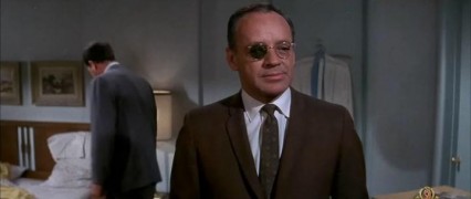 Кадр з фільму Файрбол 500