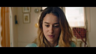 Кадр з фільму Не всі вдома