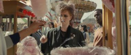 Кадр з фільму Імперія світла