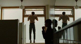 Кадр з фільму Серйозна людина