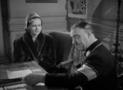 Кадр з фільму Бути чи не бути