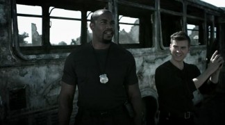 Кадр з фільму Андроїд-поліцейський