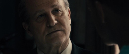 Кадр з фільму Оборонець