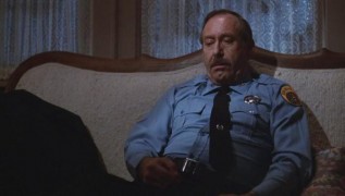 Кадр з фільму Той, що іде по канату