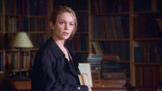 Кадр з фільму Невірна