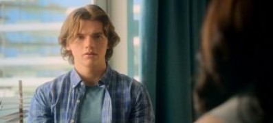 Кадр з фільму Будка поцілунків 3