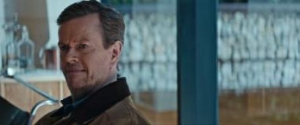 Кадр з фільму Медовий Місяць