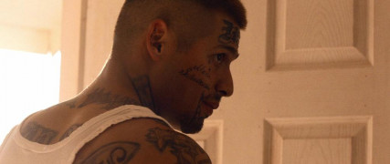 Кадр з фільму Ми помираємо молодими