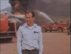 Кадр з фільму Ейр Америка