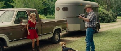 Кадр з фільму Палкі втікачки