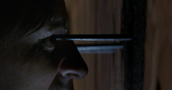 Кадр з фільму Ікс