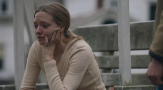 Кадр з фільму Побачене та почуте